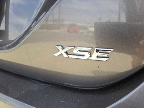 Used 2023 Toyota Camry XSE FWD image 13