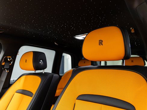 New 2026 Rolls-Royce Cullinan Black Badge image 36