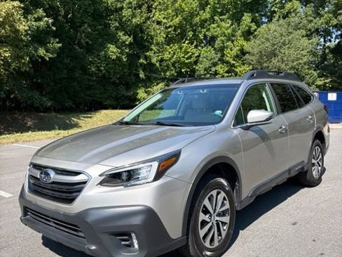 Used 2020 Subaru Outback Premium AWD/4WD image 1