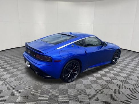 Used 2025 Nissan Z Performance w/ Floor Mat Package RWD image 5
