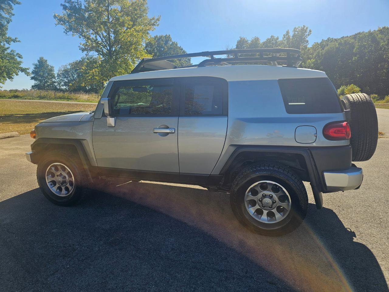 Used 2011 Toyota FJ Cruiser 4WD w/ Convenience Pkg image 8