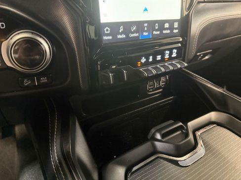 Used 2022 RAM 1500 Limited w/ Off-Road Group image 84