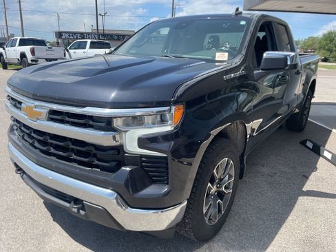 Used 2023 Chevrolet Silverado 1500 LT image 7