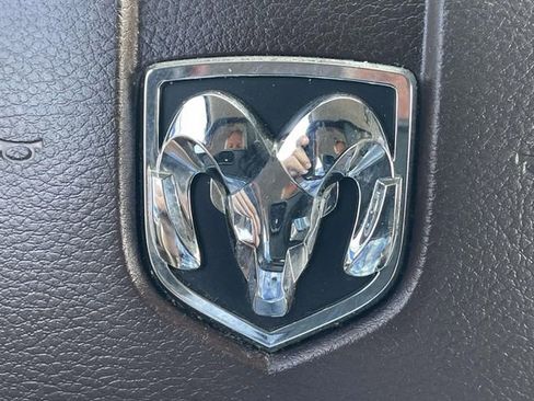 Used 2019 RAM 1500 Laramie w/ Convenience Group AWD/4WD image 22