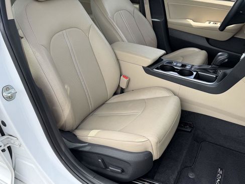Used 2018 Hyundai Sonata Limited w/ Limited Ultimate Package 03 FWD image 25