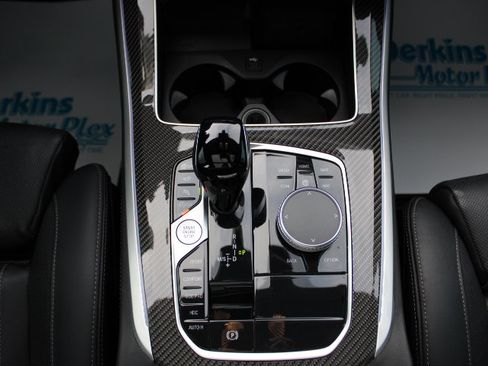 Used 2022 BMW X5 M50i image 19