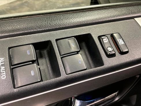 Used 2019 Toyota 4Runner Limited image 39