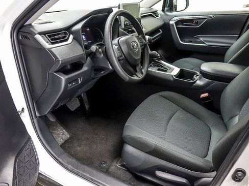 Certified 2023 Toyota RAV4 LE FWD image 9
