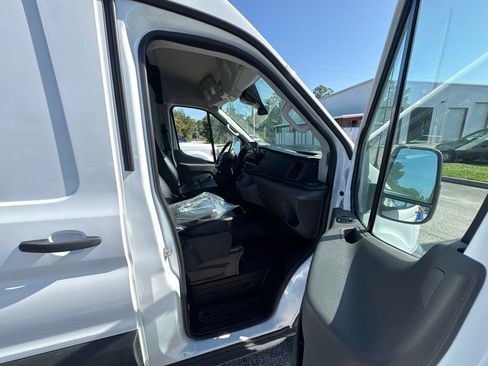 Certified 2023 Ford E-Transit Medium Roof RWD image 4