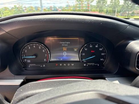 Used 2020 Ford Explorer XLT w/ Equipment Group 202A AWD/4WD image 4