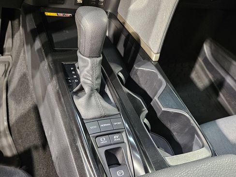Used 2025 Toyota Camry LE FWD image 32