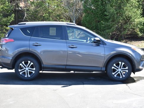 Used 2016 Toyota RAV4 LE w/ Preferred Accessory Package image 33