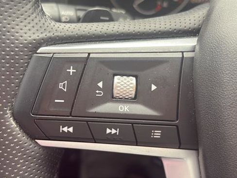 Used 2025 Mitsubishi Outlander SE AWD/4WD image 19