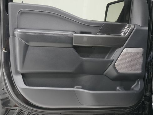 Used 2022 Ford F150 XLT w/ Equipment Group 302A High image 18