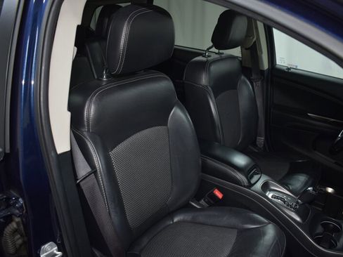 Used 2019 Dodge Journey Crossroad FWD image 20
