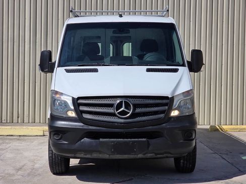 Used 2016 Mercedes-Benz Sprinter 2500 image 7