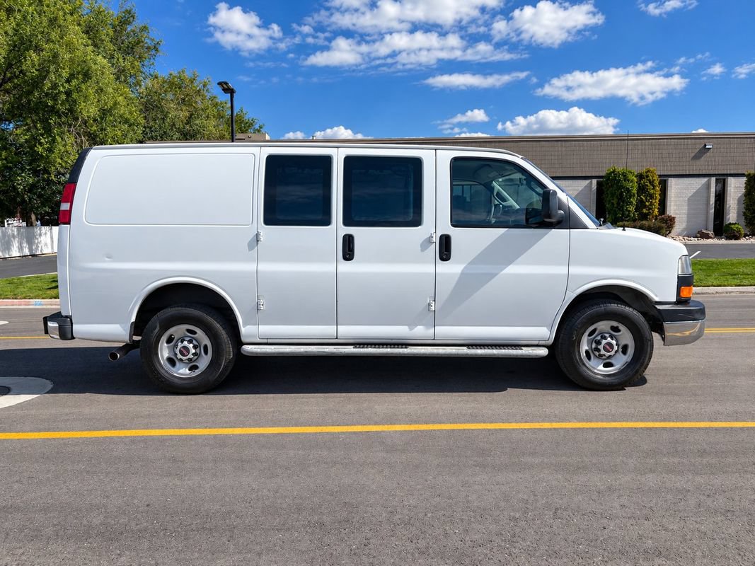 Used 2016 GMC Savana 2500 RWD image 6