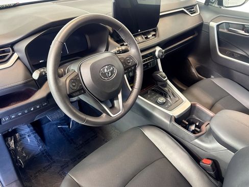 Used 2024 Toyota RAV4 Limited image 9