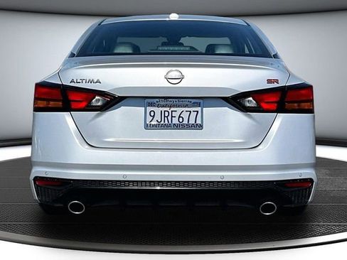 Certified 2024 Nissan Altima 2.5 SR image 5