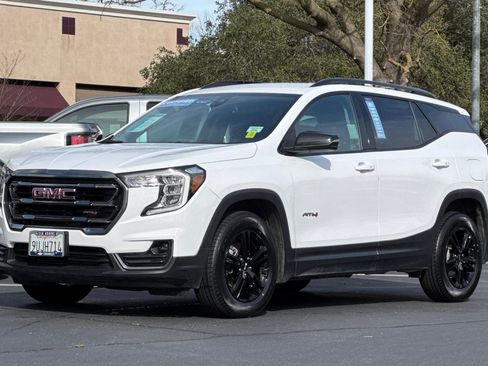 Certified 2023 GMC Terrain AT4 image 7