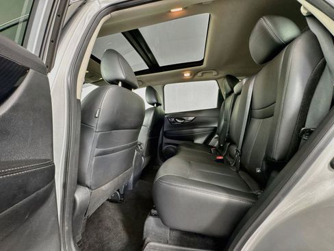 Used 2020 Nissan Rogue SL w/ Premium Package AWD/4WD image 26