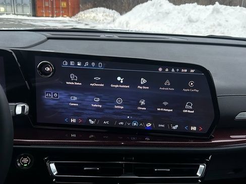 New 2026 Chevrolet Traverse Z71 w/ Driver Confidence Package image 28