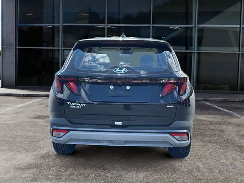 Used 2025 Hyundai Tucson SE AWD/4WD image 6