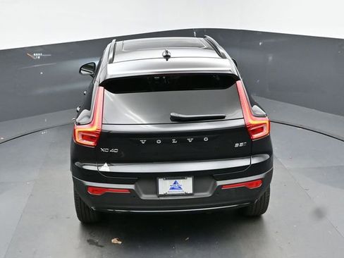 New 2026 Volvo XC40 B5 Ultra w/ Protection Package Premier image 47