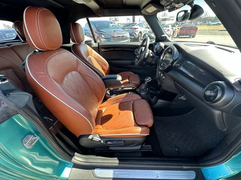 Used 2017 MINI Cooper S image 22