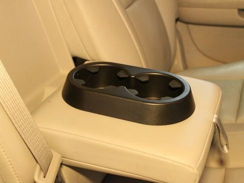 Used 2013 Chevrolet Suburban LT w/ Luxury Package image 15