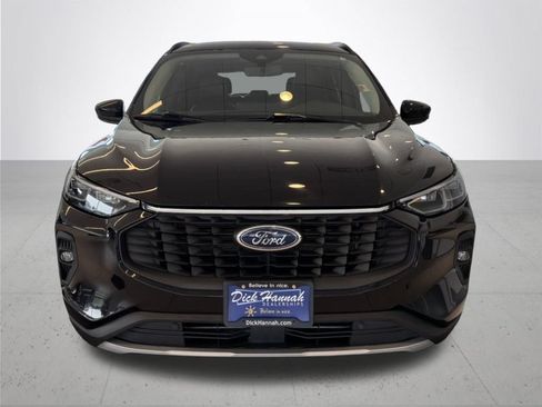 Used 2025 Ford Escape Platinum AWD/4WD image 3