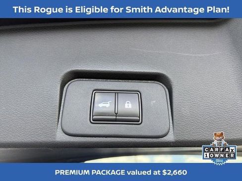 Certified 2021 Nissan Rogue SV w/ Premium Package FWD image 15