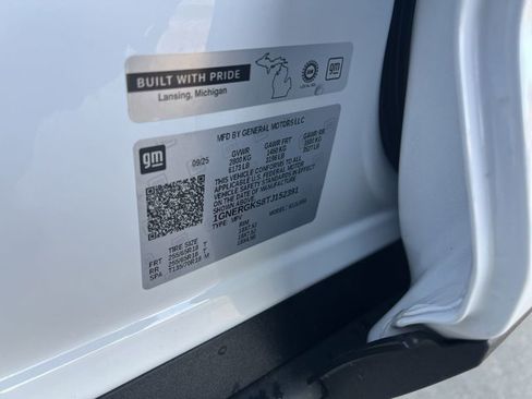 New 2026 Chevrolet Traverse LT w/ LPO, Floor Liner Package image 34