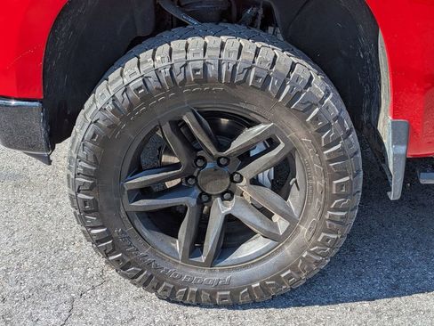 Used 2024 Chevrolet Silverado 1500 LT Trail Boss w/ Convenience Package II image 11