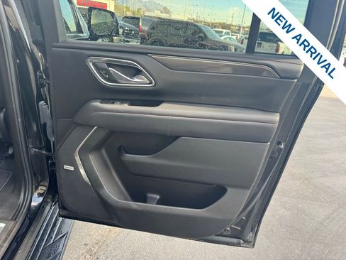 Used 2024 Chevrolet Suburban RST w/ Luxury Package image 13