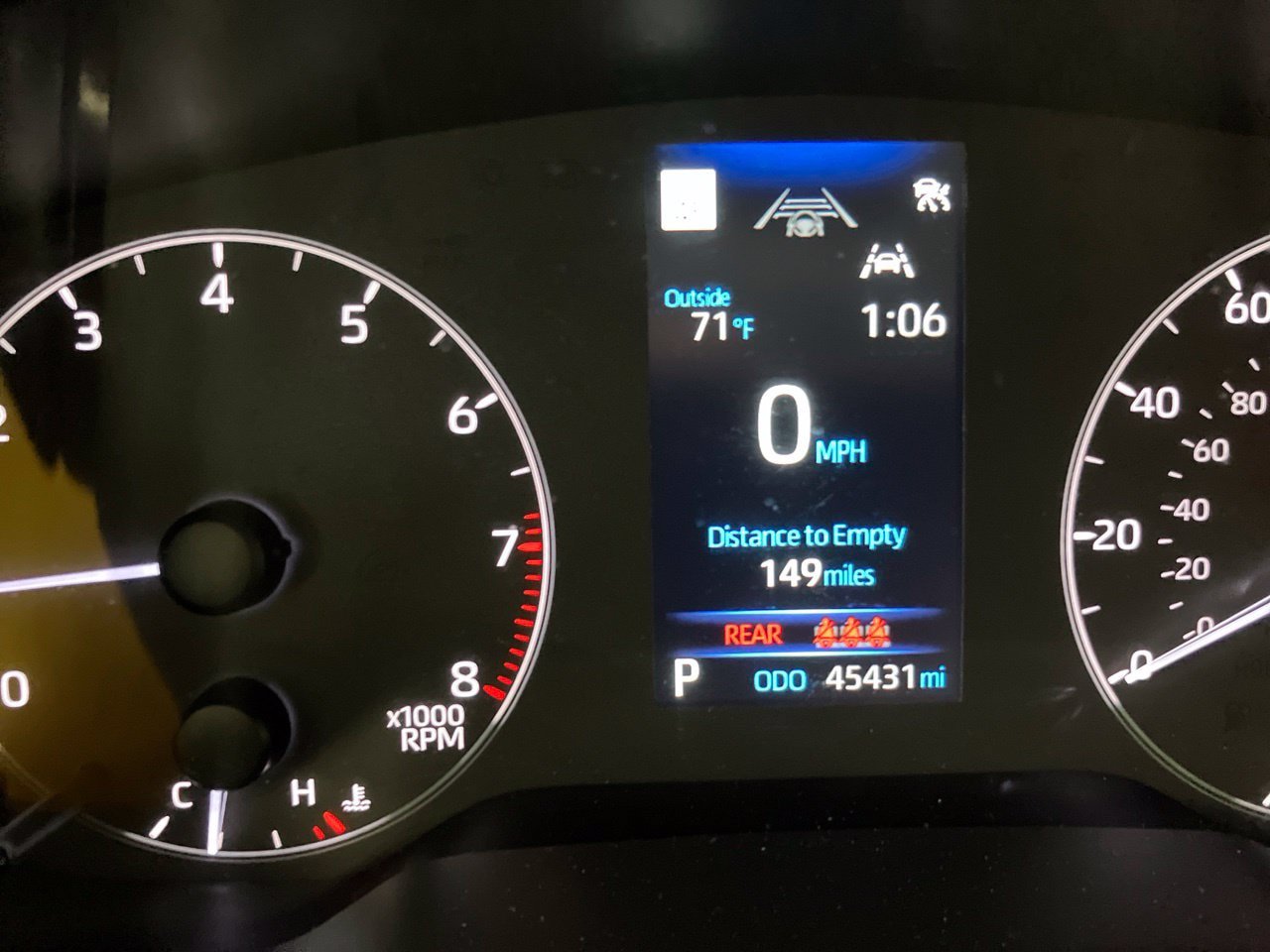 Used 2025 Toyota Corolla LE FWD image 9