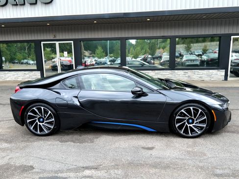 Used 2015 BMW i8 image 5