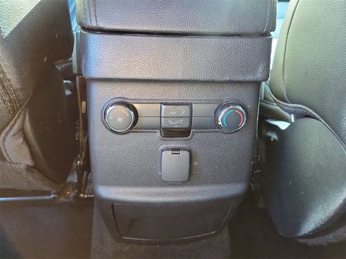 Used 2017 Ford Explorer XLT w/ Equipment Group 202A image 13