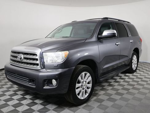 Used 2015 Toyota Sequoia Platinum AWD/4WD image 5