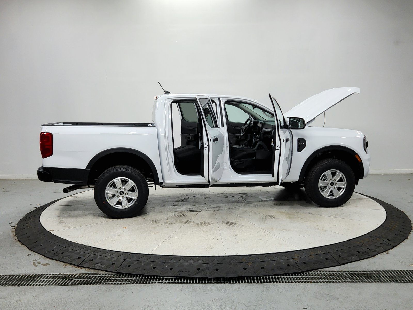 New 2026 Ford Ranger XL w/ Trailer Tow Package RWD image 17
