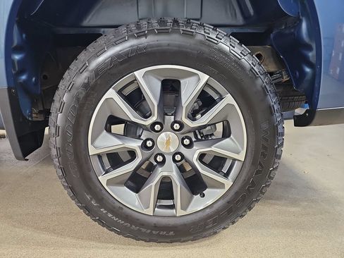 Certified 2024 Chevrolet Silverado 1500 LT AWD/4WD image 38
