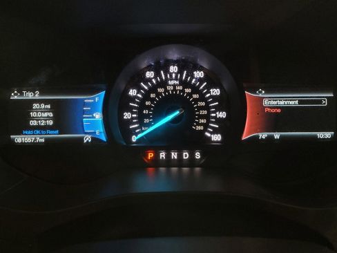 Used 2018 Ford Fusion SE w/ Fusion SE Technology Package image 23