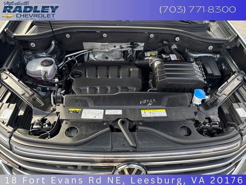 Used 2025 Volkswagen Atlas SE image 10