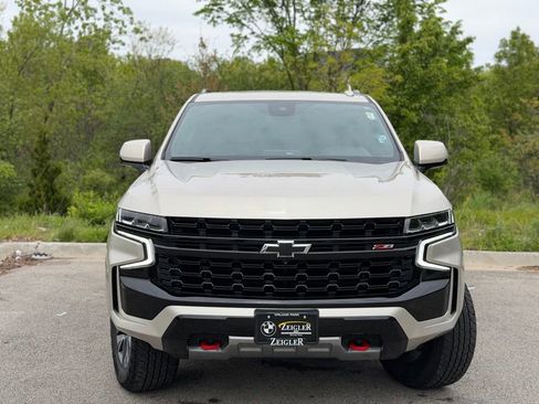 Used 2023 Chevrolet Tahoe Z71 w/ Luxury Package AWD/4WD image 2