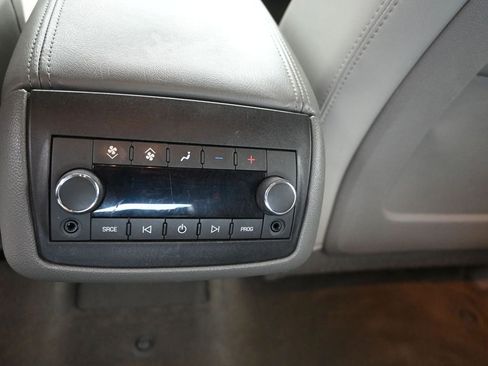 Used 2017 Buick Enclave Premium image 18