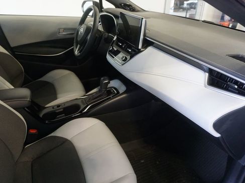 Used 2025 Toyota Corolla XSE FWD image 21