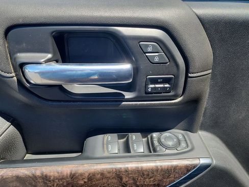 Certified 2023 GMC Sierra 2500 Denali w/ Denali Ultimate Package AWD/4WD image 23