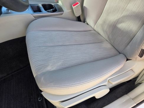 Used 2014 Subaru Legacy 2.5i AWD/4WD image 16