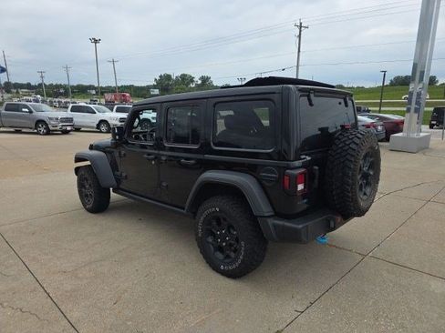 Used 2023 Jeep Wrangler Unlimited w/ Sun & Screen Package AWD/4WD image 7