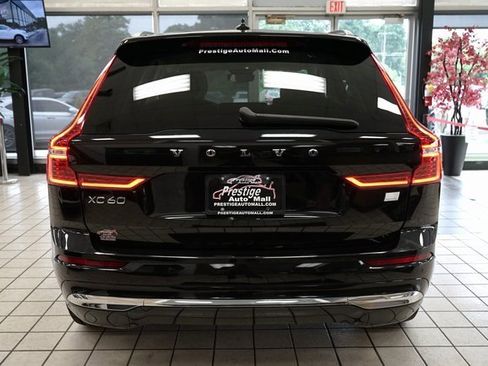 Used 2022 Volvo XC60 T8 Inscription Expression image 17